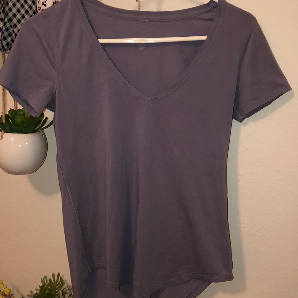 Lululemon v neck